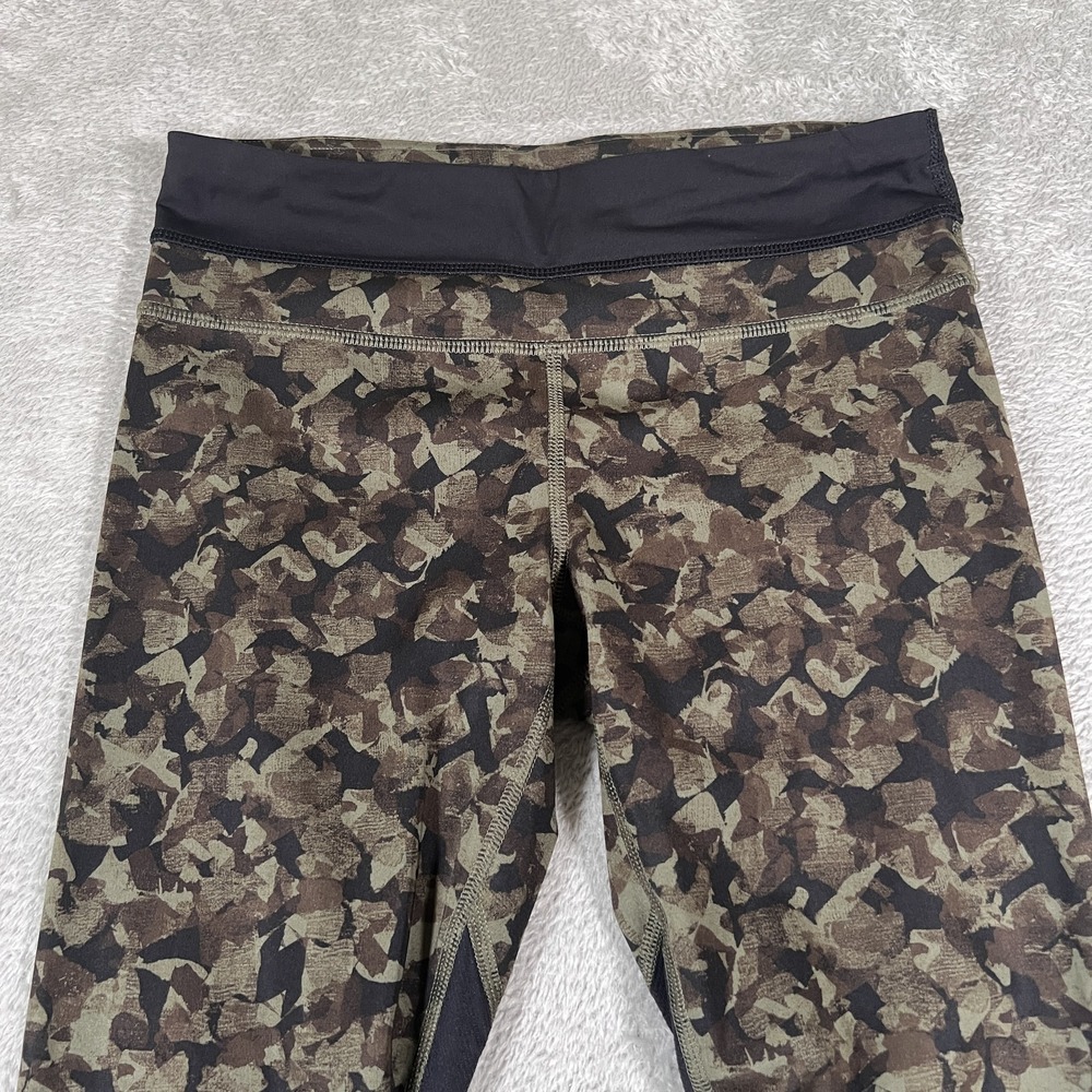 Lululemon Run Inspire Crop II‎ Womens 4 Mystic Jungle Green Camo Leggings Yoga